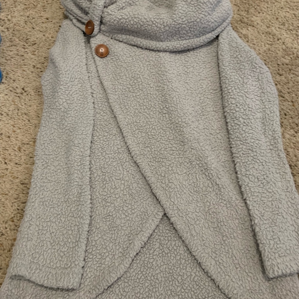 Pink Lily boutique Sherpa style sweatshirt